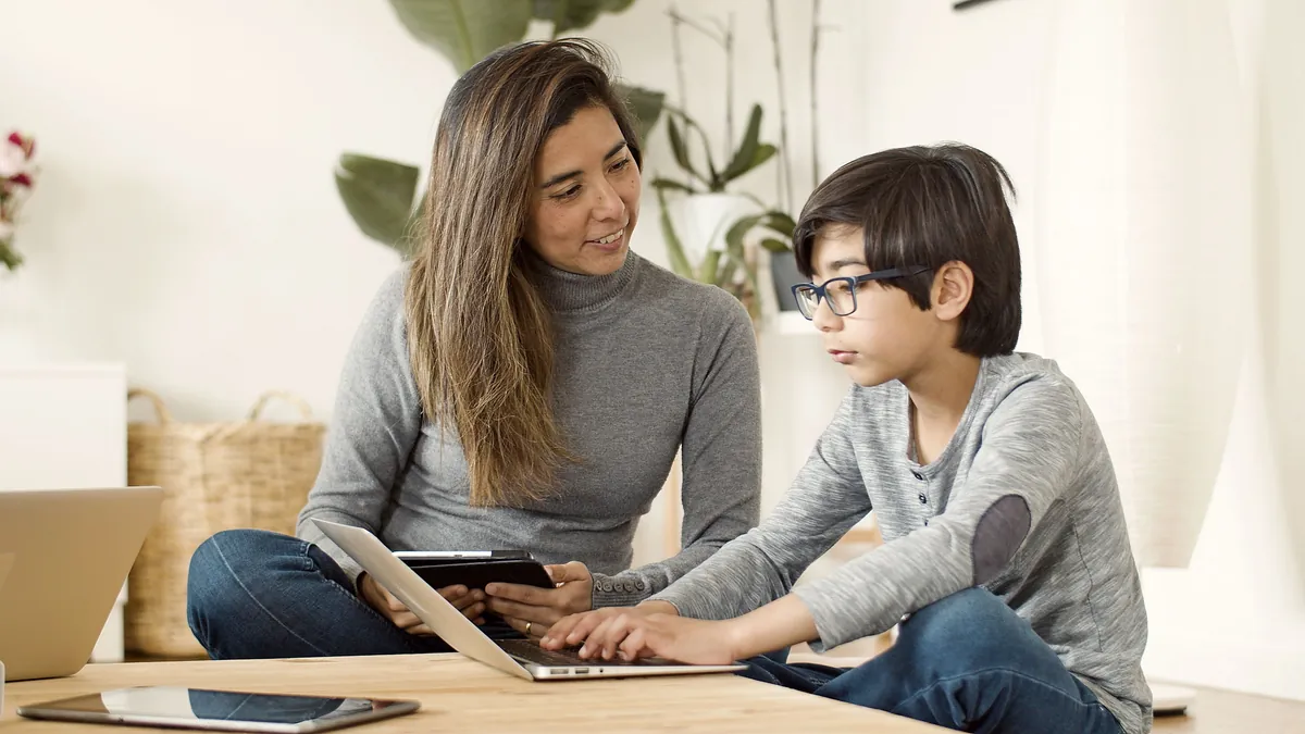 Kids Conversation Lessons With Real-Time Pronunciation and Sentence Correction