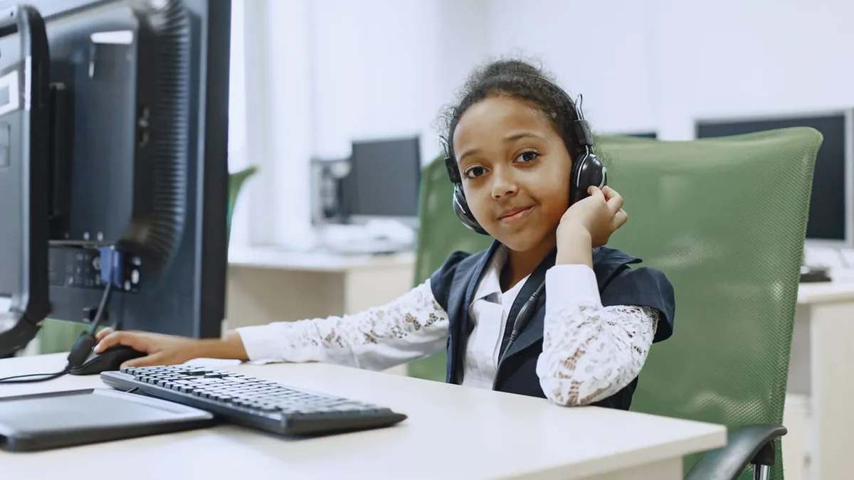 From Sentence to Paragraph: An English Writing Plan for Kids Aged 8-12